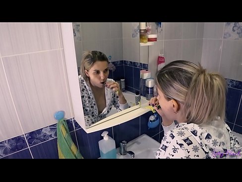 ❤️ Mae darnia gyda ifanc mewn pyjamas yn dod i ben cum llafar yn ass - letty du ❤️❌ Pornor hardd ar cy.pornodil.ru ️❤